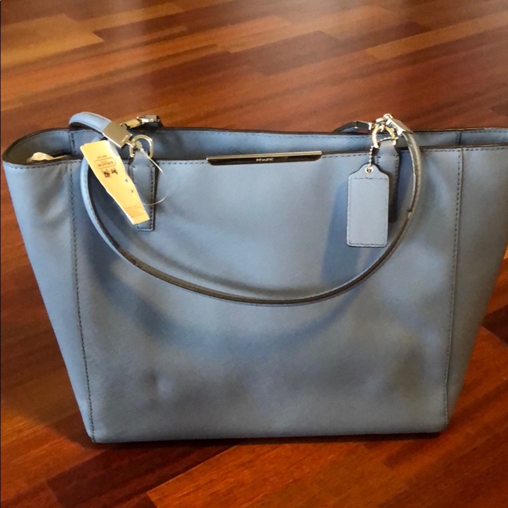Never used beautiful blue coach tote